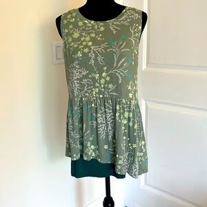 LOGO green flower sleeveless top